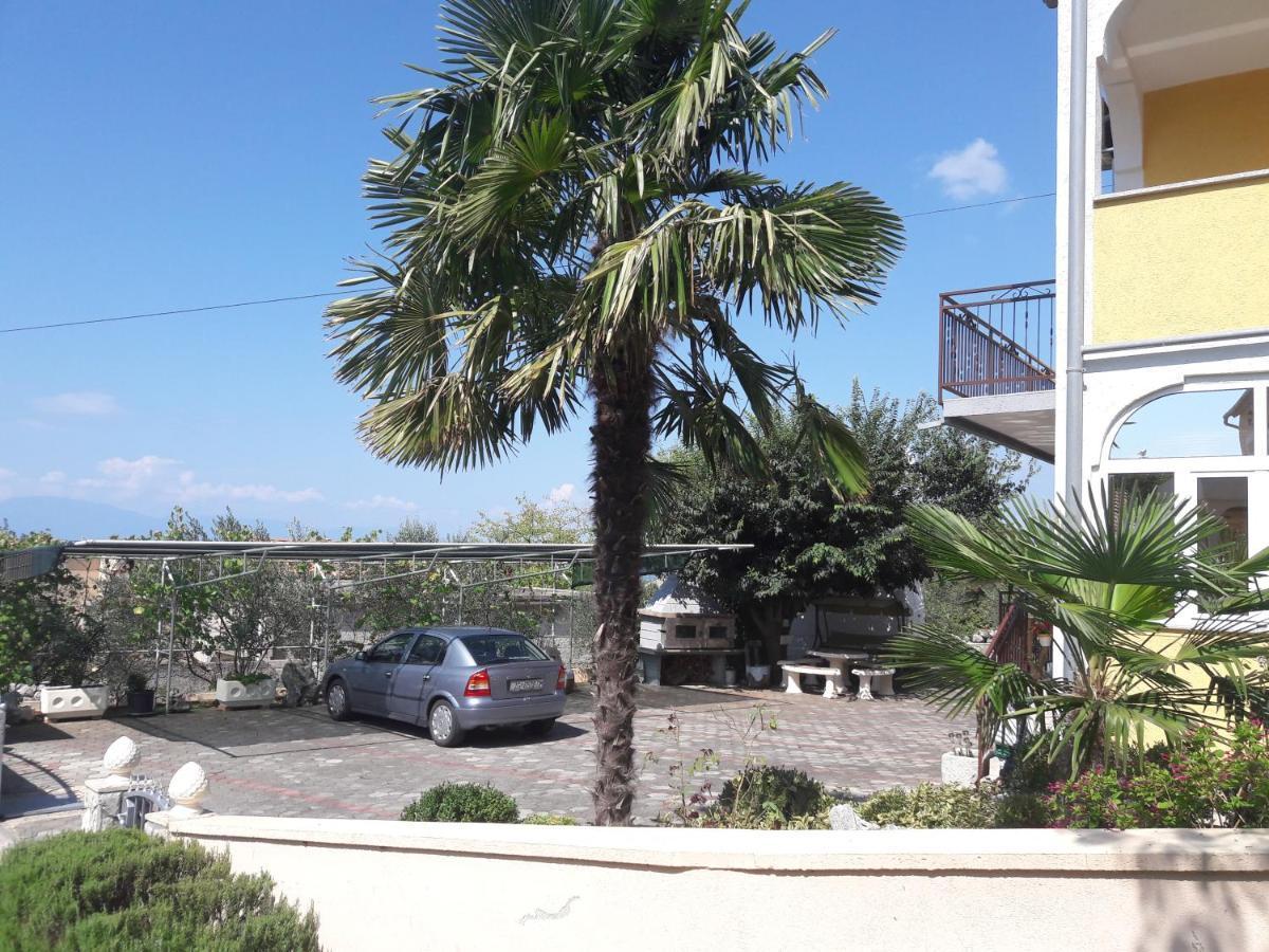 Apartman Ravlic Malinska Exterior photo